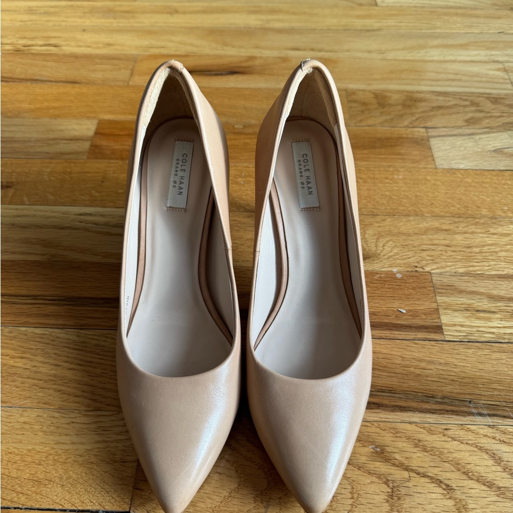 Cole Haan Women's Tan Pumps